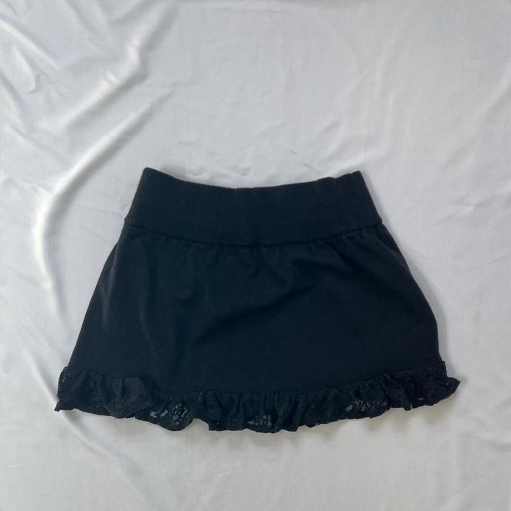 Edikted Women's Black Skirt - Picture 2 of 5